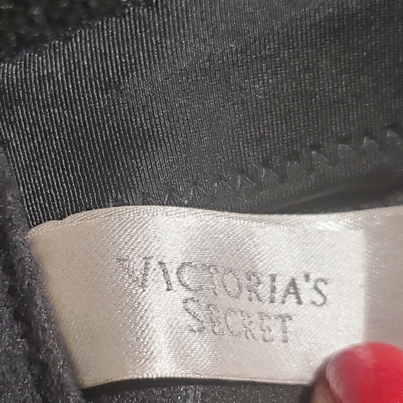 Victoria Secret cheeta print bombshell bra - Picture 4 of 6